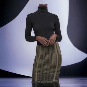 Wolford NWT stunning black and green skirt (S)